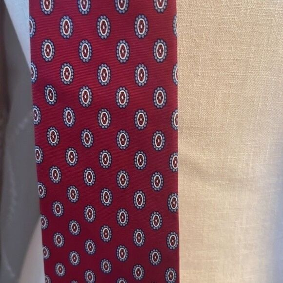 EUC Bert Pulitzer Silk Tie - Picture 2 of 3